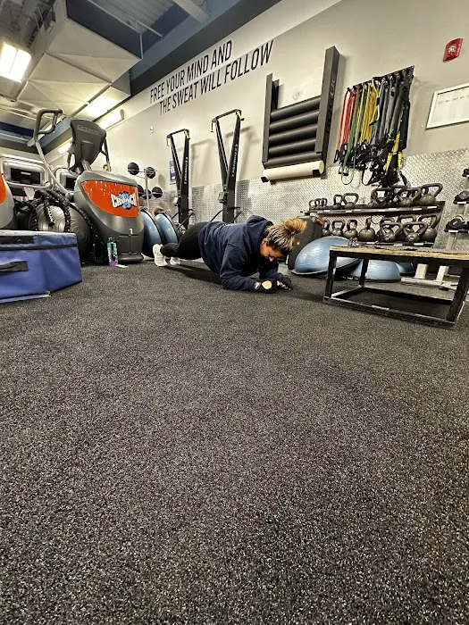 Crunch Fitness - Stanhope Picture 1
