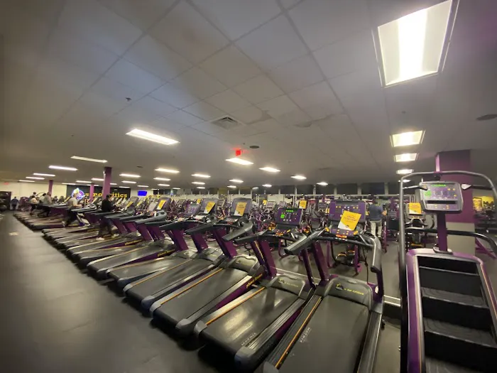 Planet Fitness Picture 5