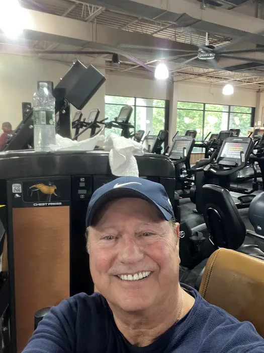 Ovox Gym & Training Center Picture 10