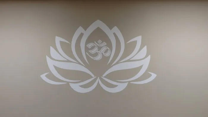 Yoga Suite & Barre Picture 1