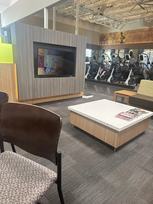 LA Fitness Picture 1