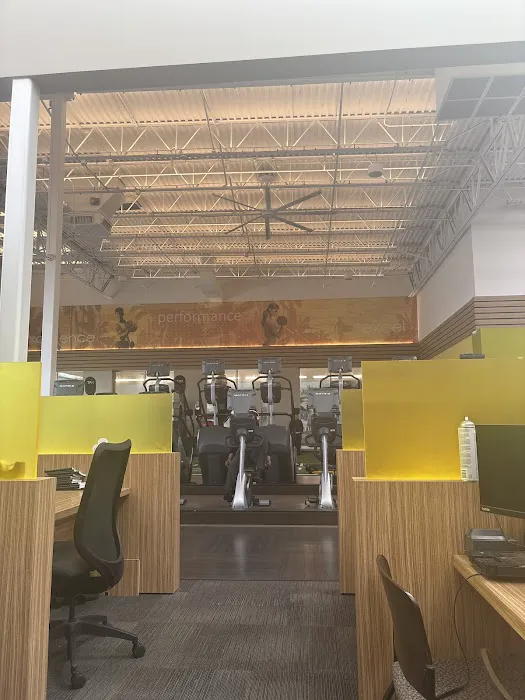 LA Fitness Picture 5