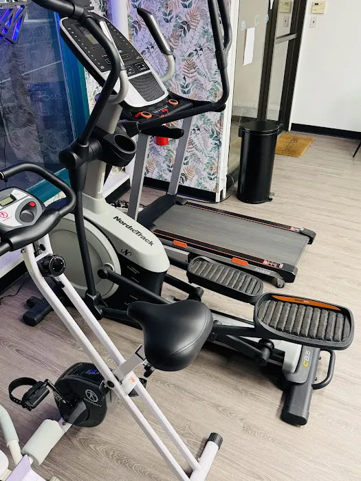 B Fit Studio Picture 3