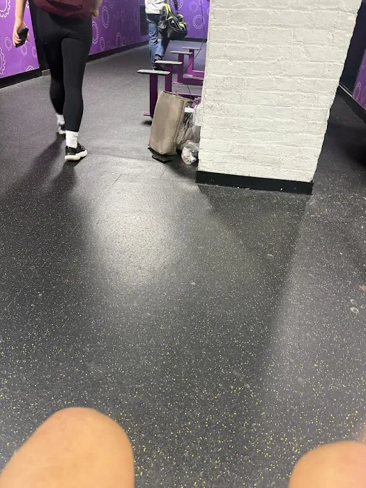 Planet Fitness Picture 10