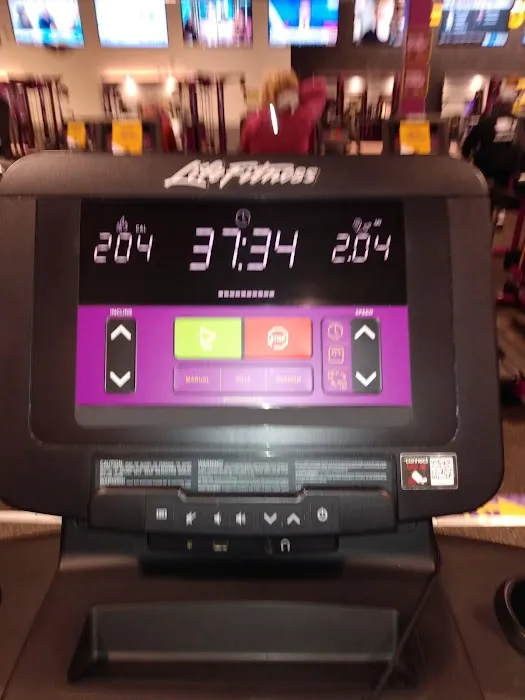 Planet Fitness Picture 4