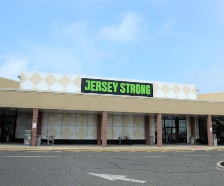 Crunch Fitness - Wall Township