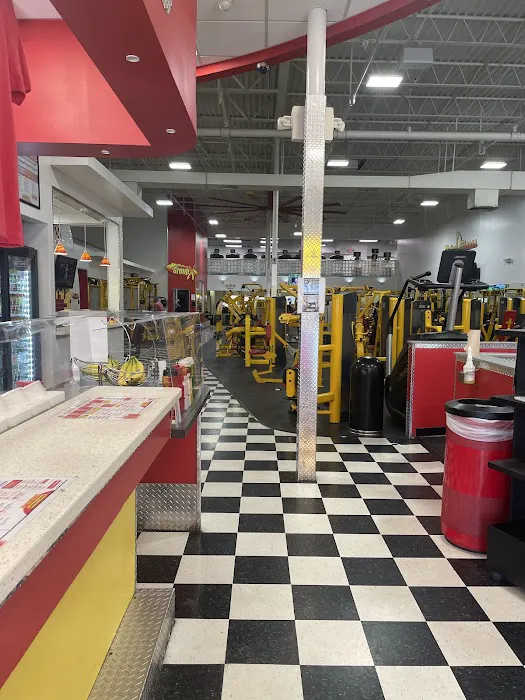 Retro Fitness Picture 5