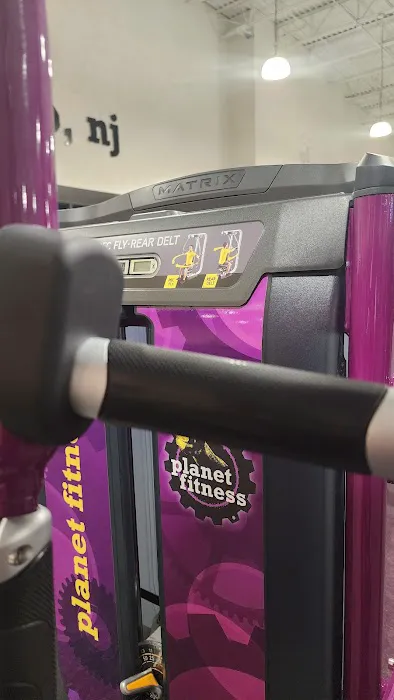 Planet Fitness Picture 4