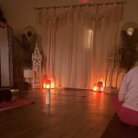 Pink Moon Yoga & Wellness ico