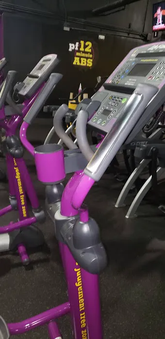 Planet Fitness Picture 8