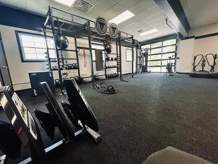 Iron 24 Fitness + Recovery Picture 5