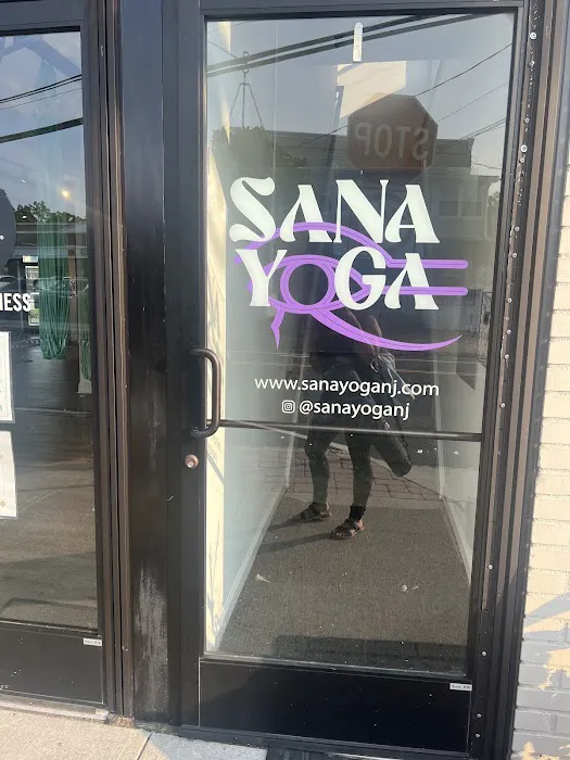 Sana Yoga Picture 5