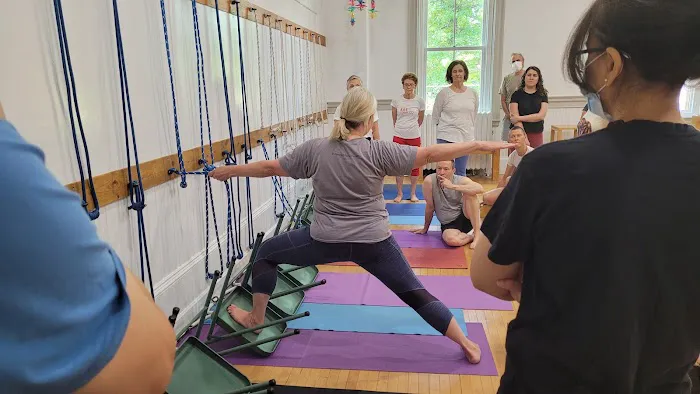 Santosha Yoga Studio Picture 9