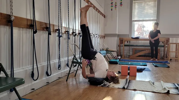 Santosha Yoga Studio Picture 1