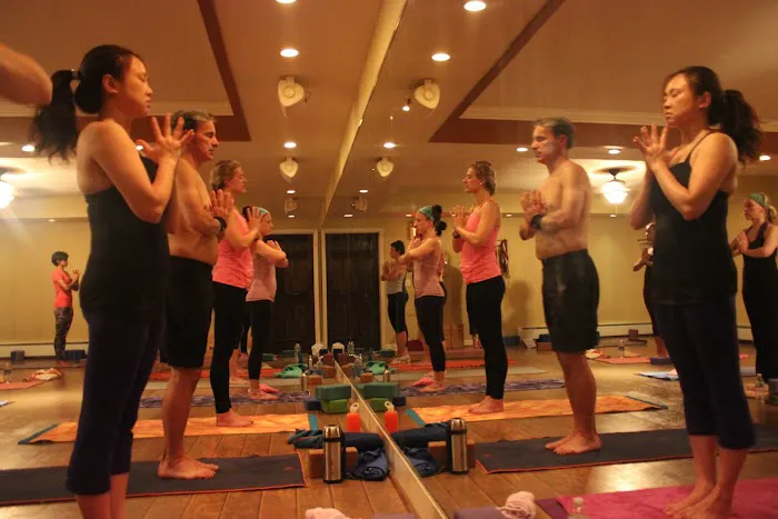 Powerflow Yoga Picture 1