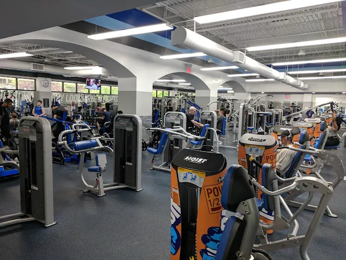 Crunch Fitness - Morristown Picture 2