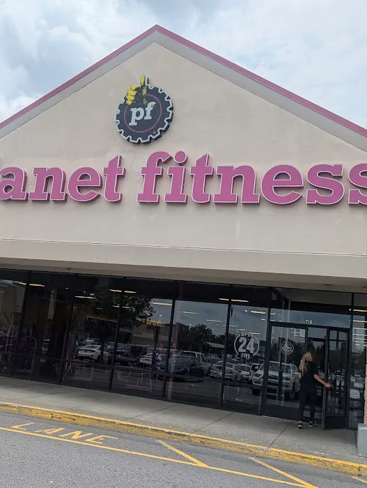 Planet Fitness Picture 9