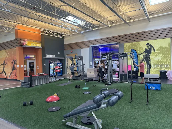 LA Fitness Picture 1