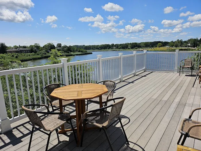 BoatHouse Studio Red Bank Picture 4