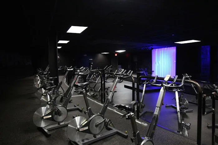 Crunch Fitness - Tinton Falls Picture 5
