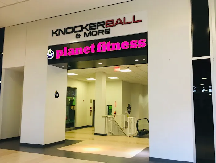 Planet Fitness Picture 2