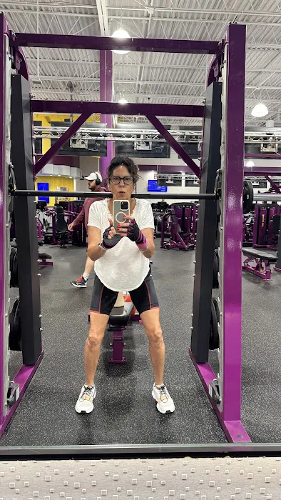 Planet Fitness Picture 5