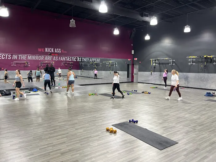Crunch Fitness - Somerset Picture 9