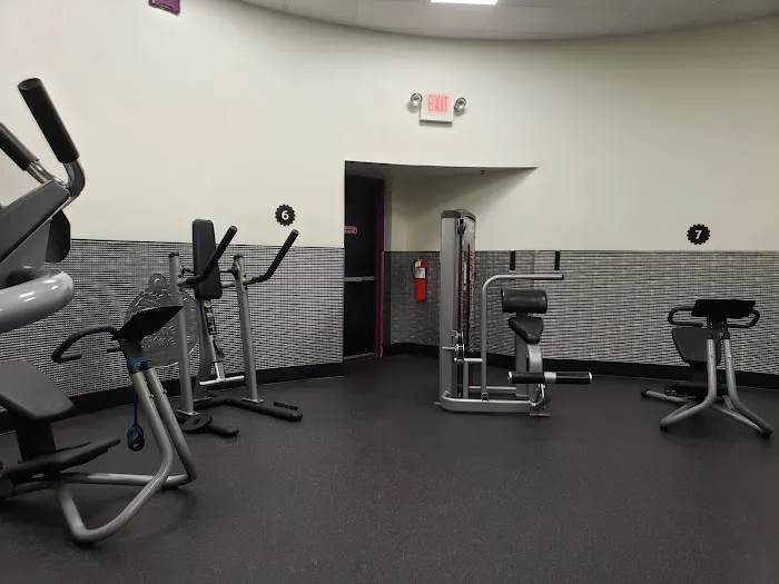 Planet Fitness Picture 5