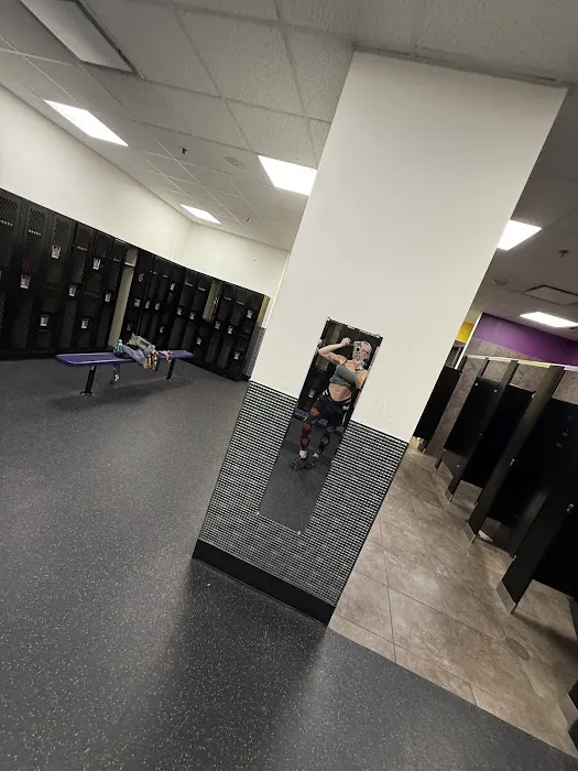 Planet Fitness Picture 10