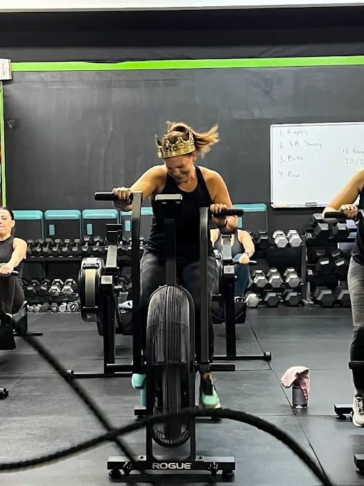 Two Wolves Fitness Picture 1