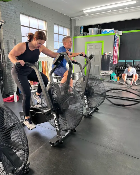 Two Wolves Fitness Picture 3