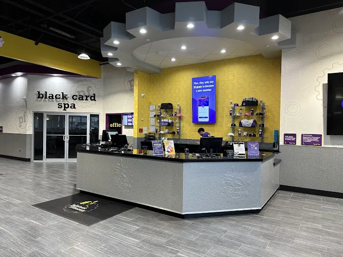 Planet Fitness Picture 10