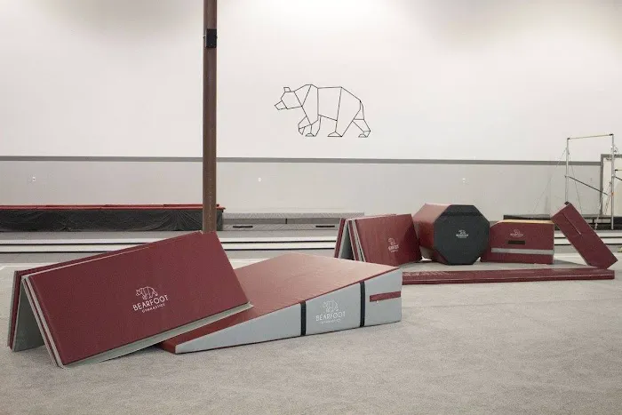 Bearfoot Gymnastics Picture 3