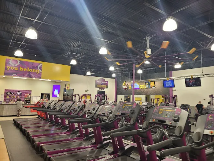 Planet Fitness Picture 6