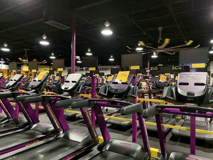 Planet Fitness Picture 6