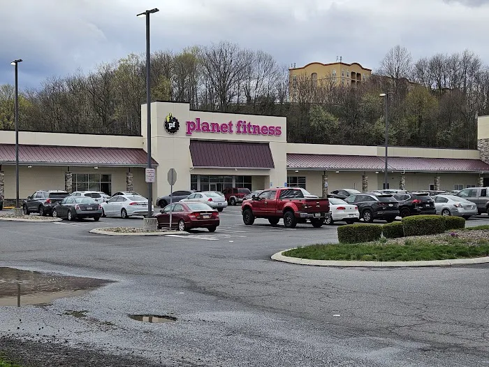 Planet Fitness Picture 2