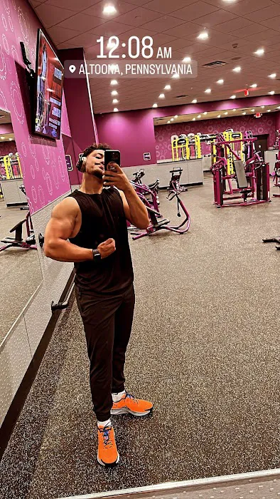 Planet Fitness Picture 6