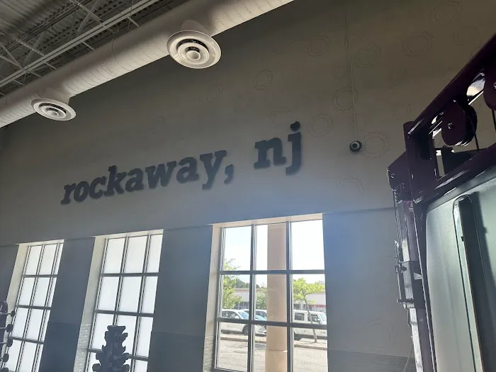Planet Fitness Picture 10