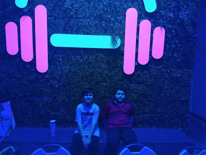 DJ GOT ME FIT Picture 2