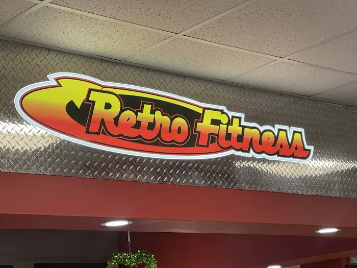 Retro Fitness Picture 6