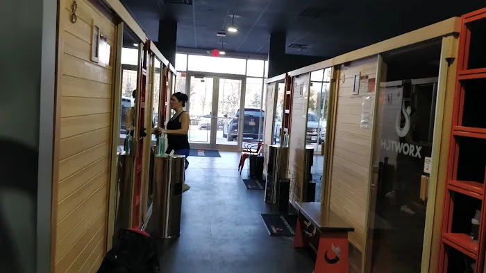 HOTWORX - Staten Island, NY (Charleston) Picture 1