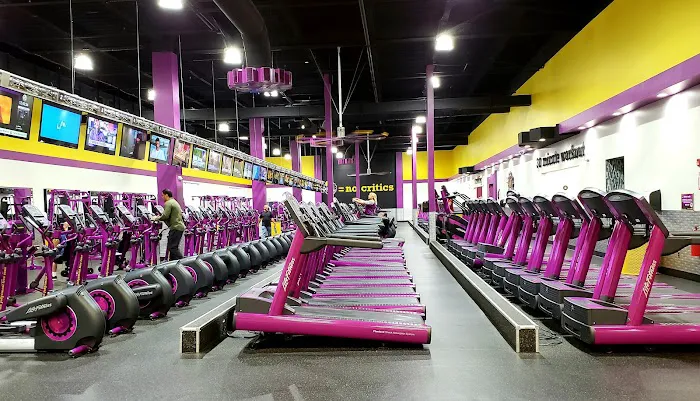 Planet Fitness Picture 2