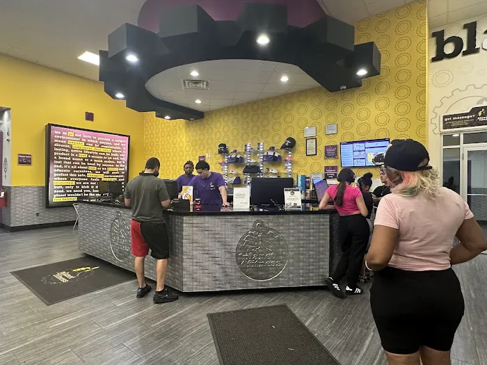 Planet Fitness Picture 4