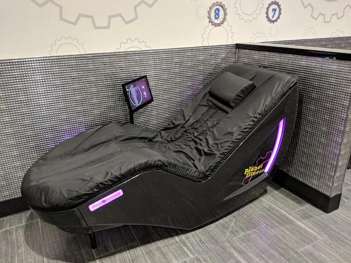 Planet Fitness Picture 6