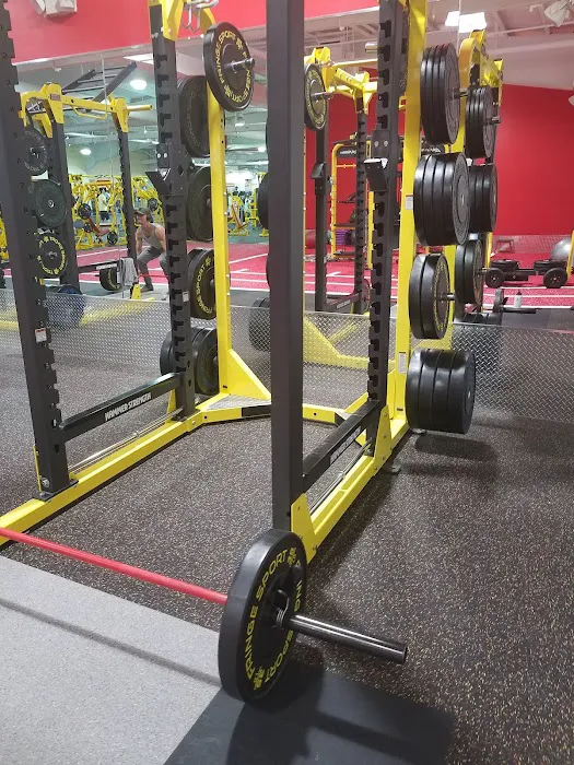 Retro Fitness Picture 6