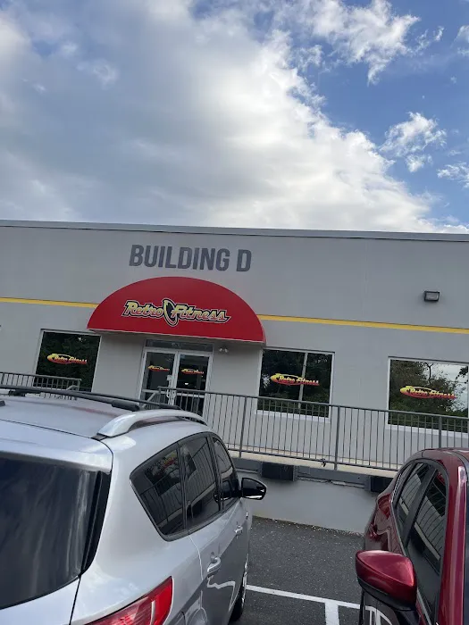 Retro Fitness Picture 4