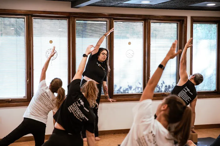 Do Yoga Picture 5