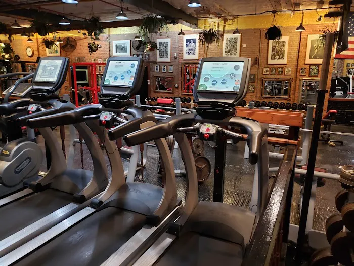 Pearl Street GYM, Health Club Picture 5