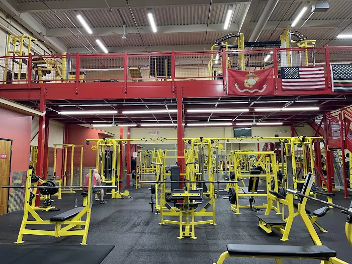 Retro Fitness Picture 5