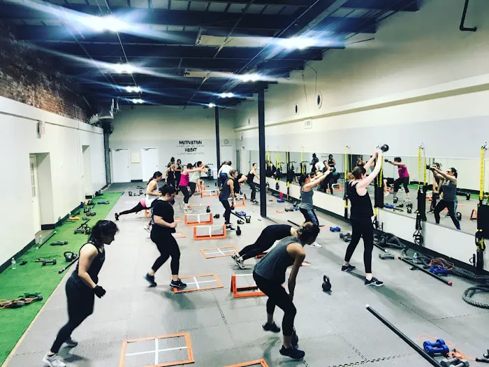 Studio M Team Focused Fitness Training Picture 7